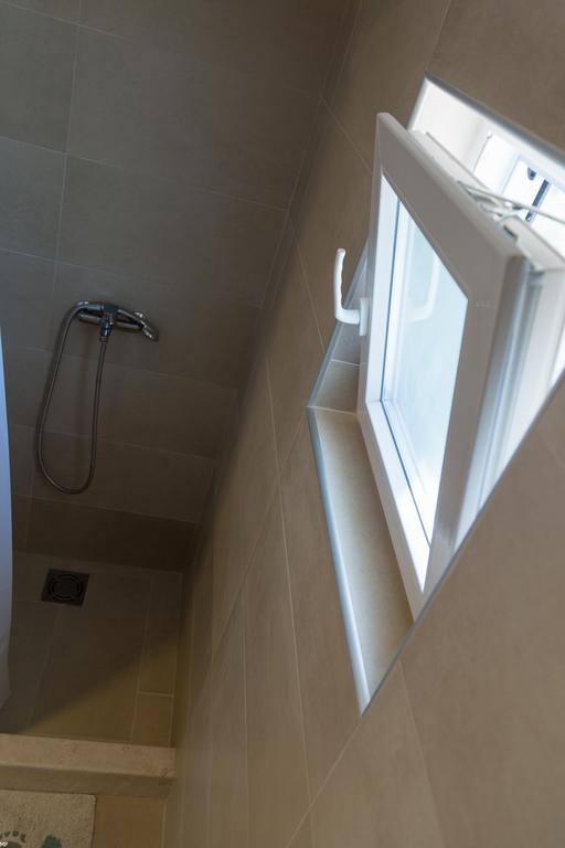 Del Mar Apartments Чань Экстерьер фото