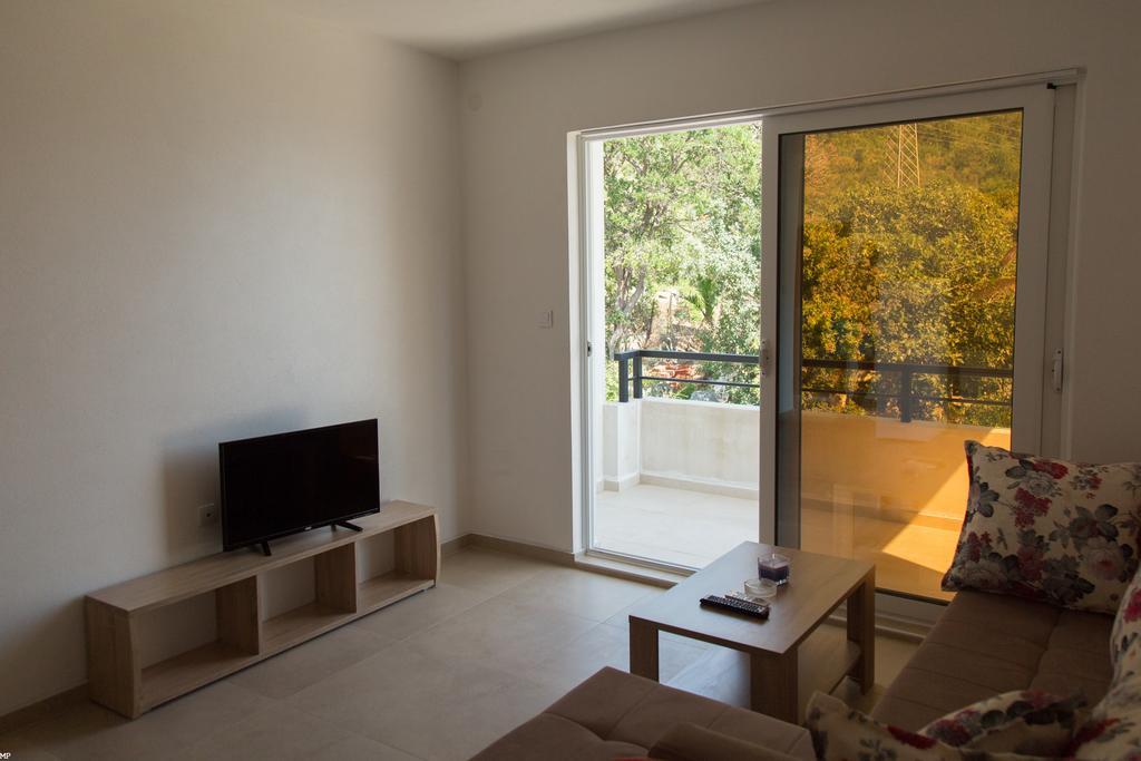 Del Mar Apartments Чань Экстерьер фото